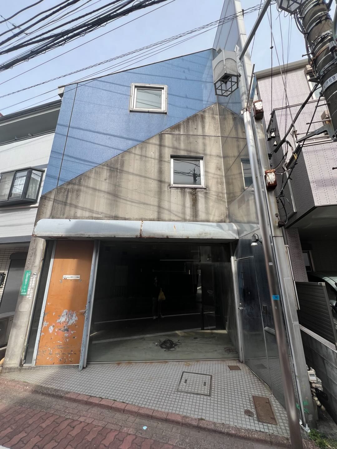 大森店舗付RC造戸建 thumbnail 1